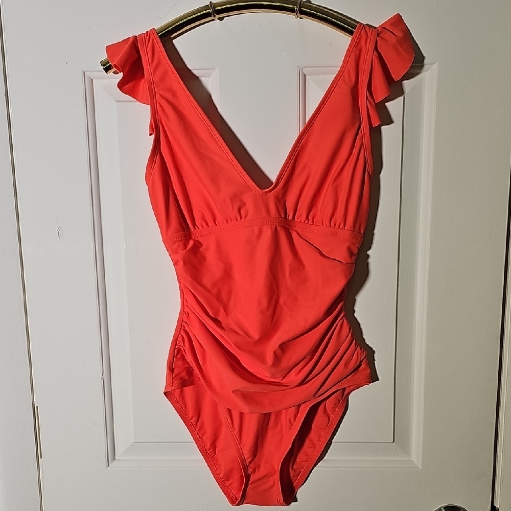 Ellen Tracy Coral Swimwear,  One Peice. Rouching‎ Size 8.